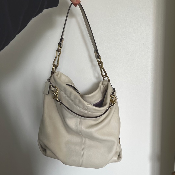 Authentic Off white Coach Bag - Picture 1 of 3